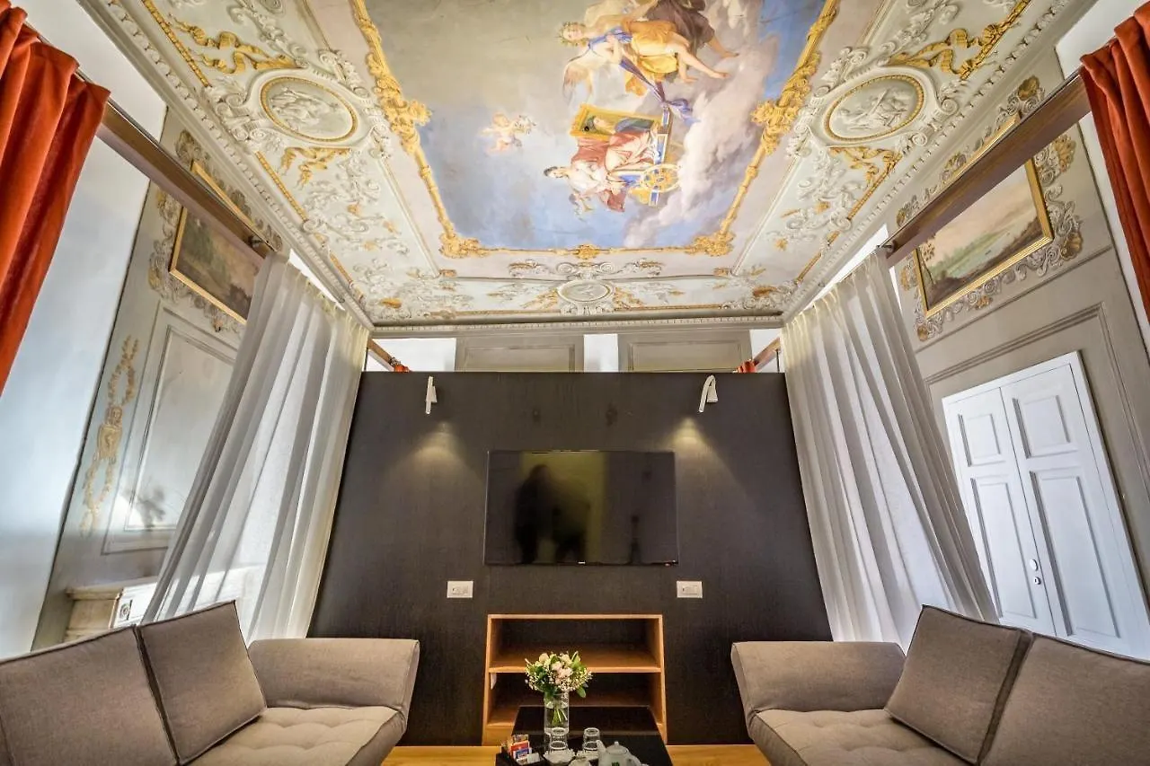 Hotel La Scaletta Al Ponte Vecchio Florence