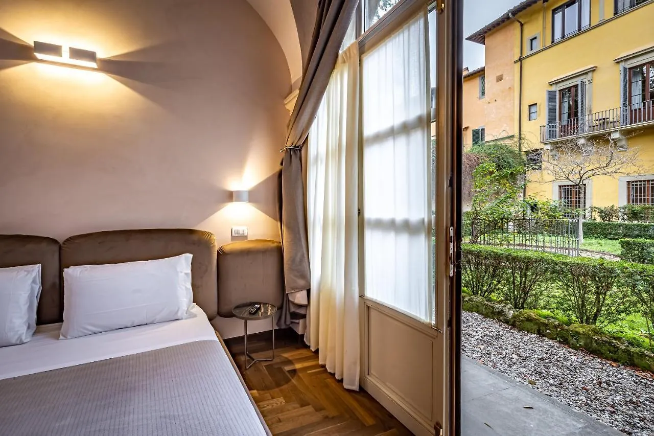 Hotel La Scaletta Al Ponte Vecchio Florence