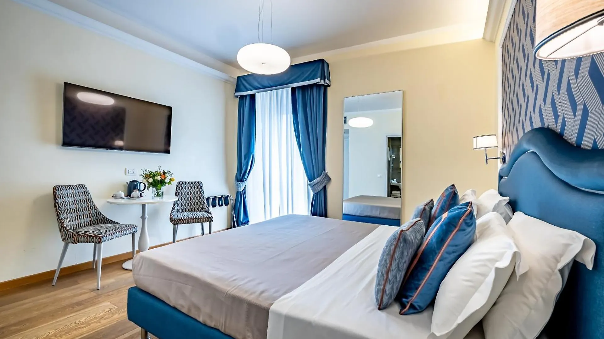 Hotel La Scaletta Al Ponte Vecchio Florence