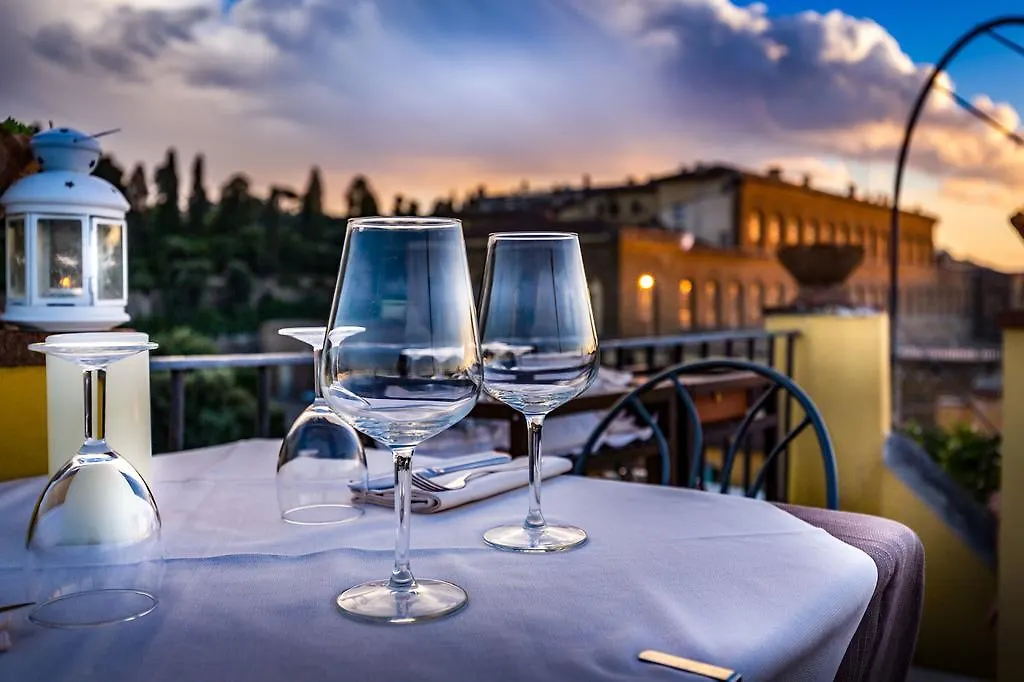 Hotel La Scaletta Al Ponte Vecchio Φλωρεντία